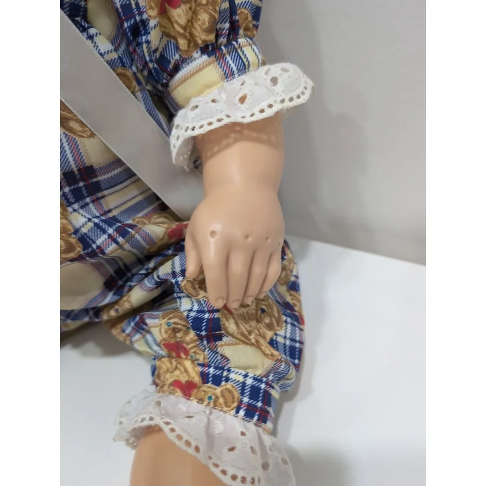 Vtg 1994 Playmate Toys Baby So Beautiful 25